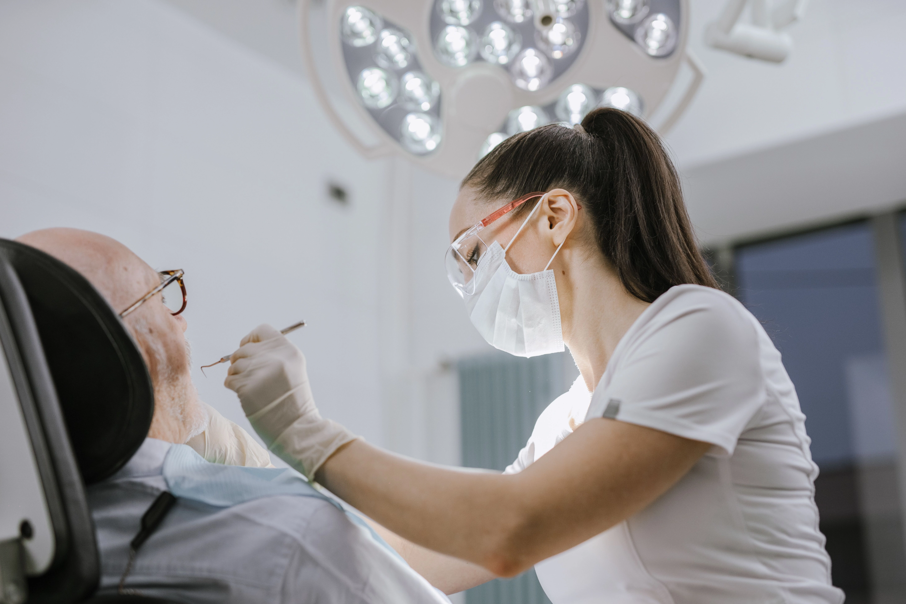Kostenloses Stock Foto zu arzt, doktor, exame dentário