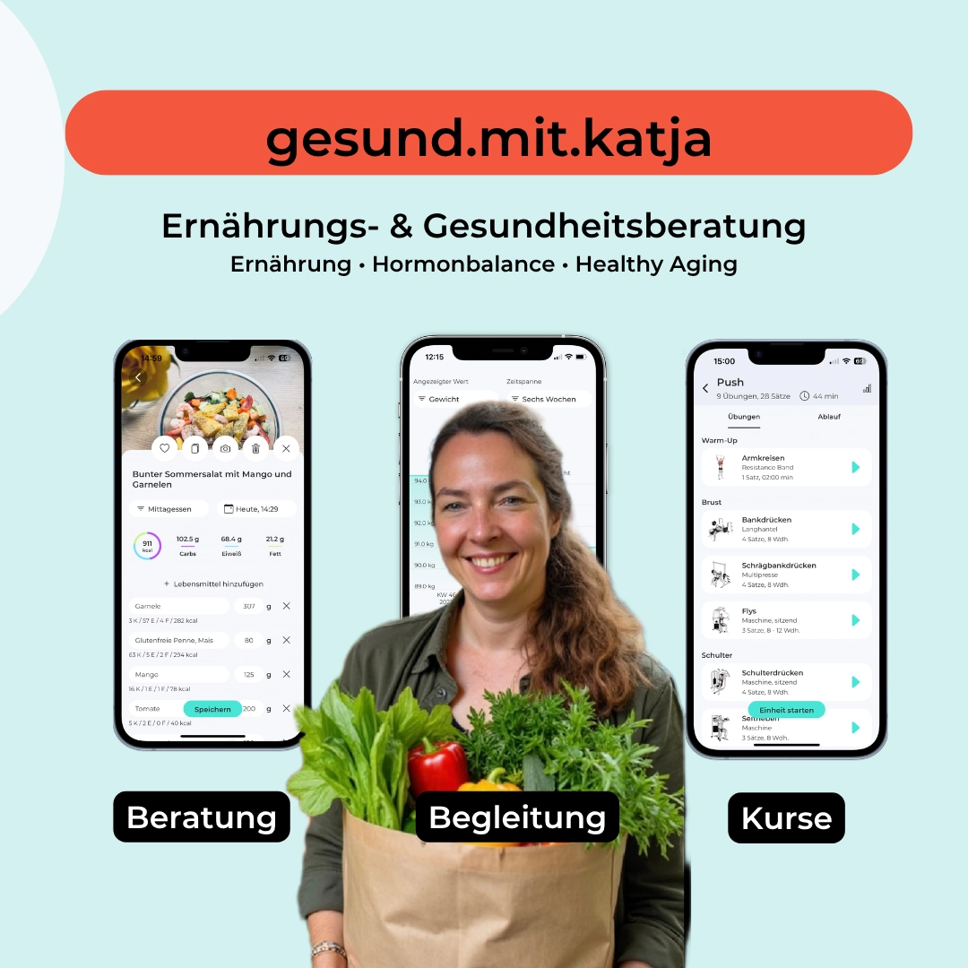 Lächelnde Frau mit Einkaufstüte voller Gemüse vor drei Smartphone-Screens; Text: gesund.mit.katja Ernährungs- & Gesundheitsberatung.